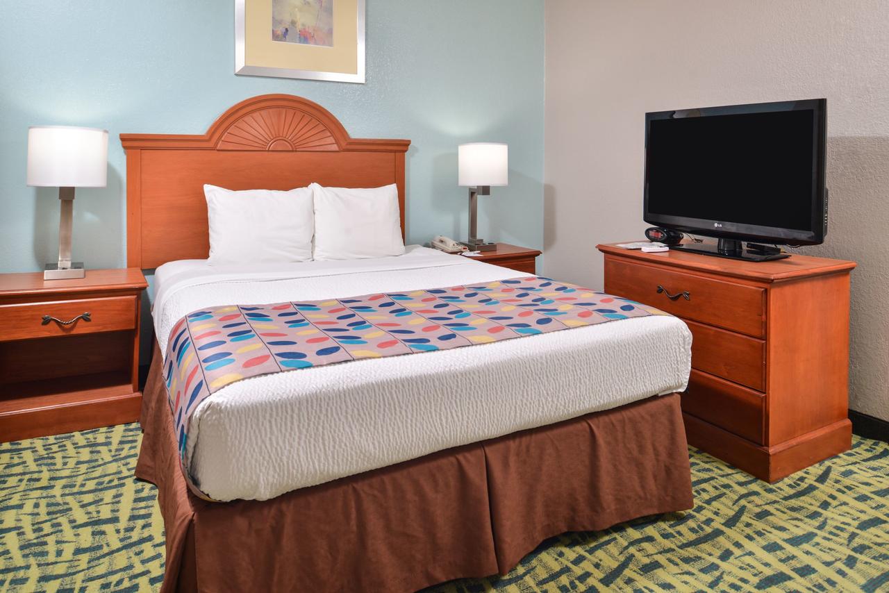 Best Western Plus Holiday Sands Inn & Suites - thumb 13