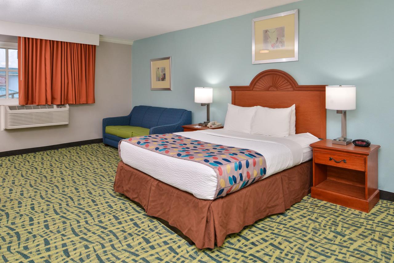 Best Western Plus Holiday Sands Inn & Suites - thumb 15
