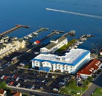 Marina Bay Hotel  Suites an Ascend Hotel Collection Member Chincoteague - Accommodation Indiana