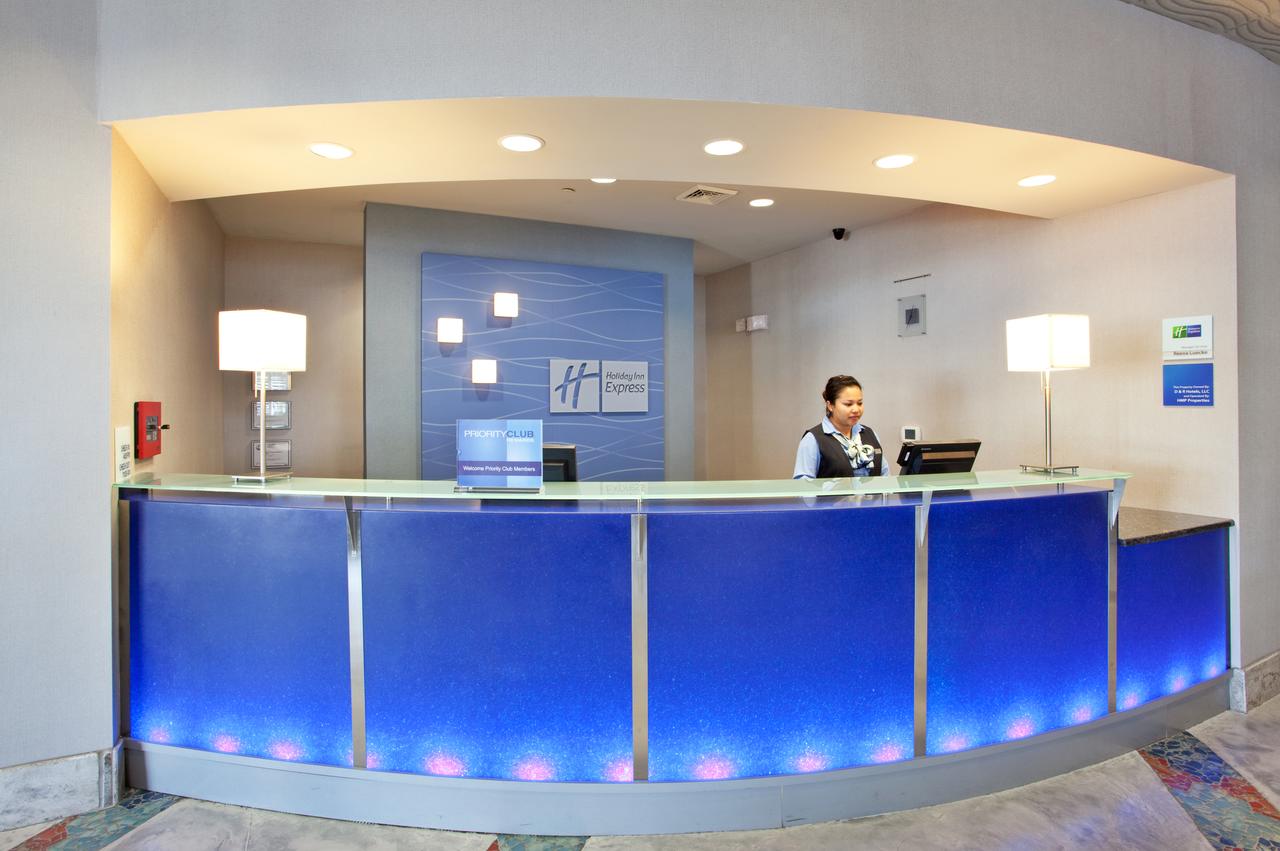 Holiday Inn Express Hotel & Suites Norfolk Airport - thumb 5