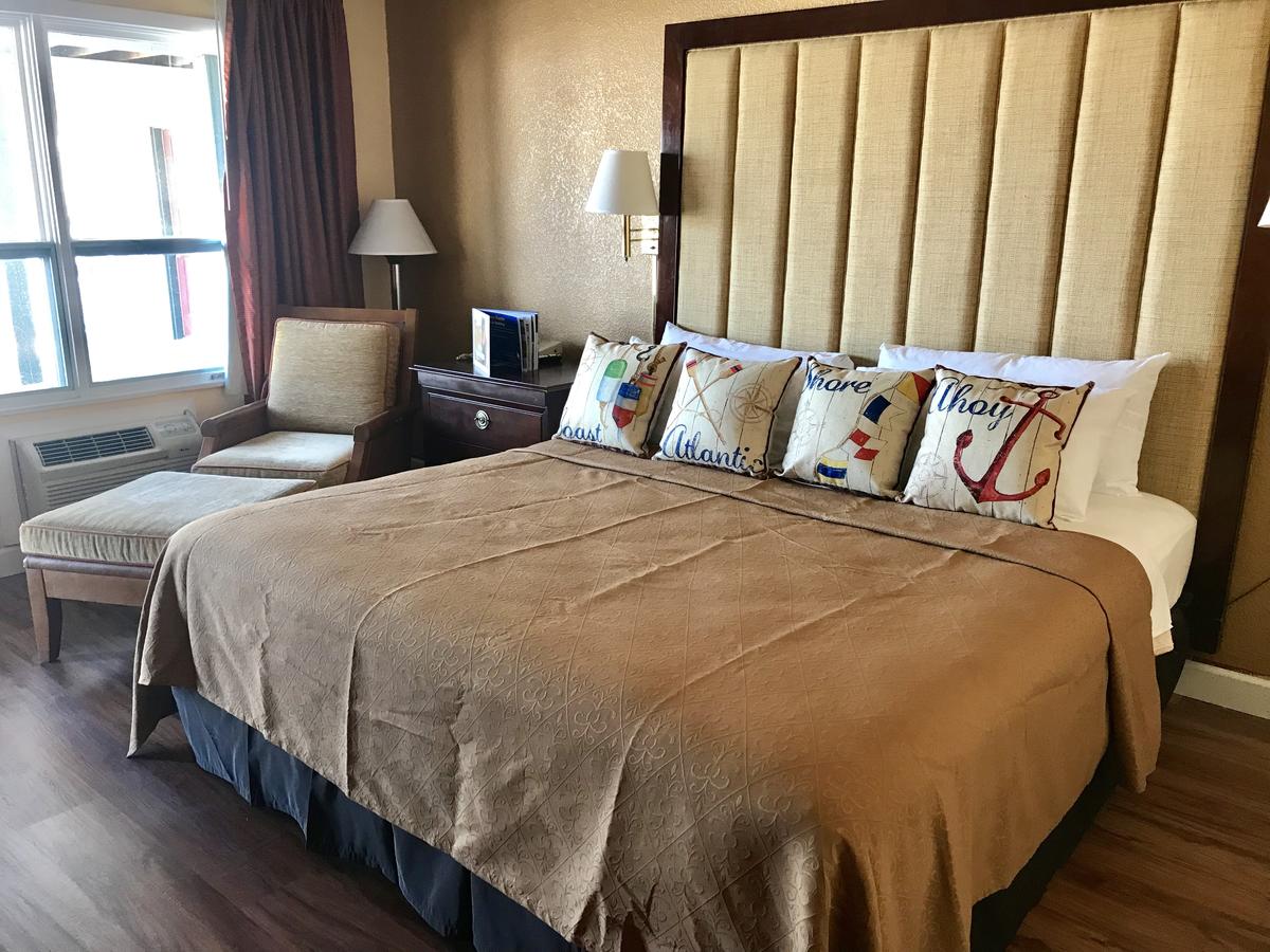 Atlantic Shores Inn And Suites - thumb 10