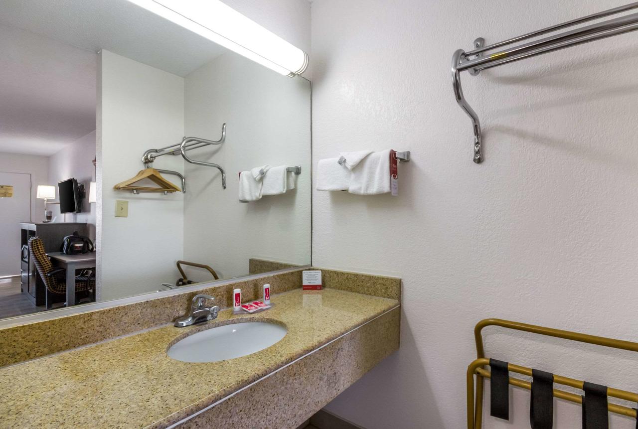 Econo Lodge Little Creek - thumb 18