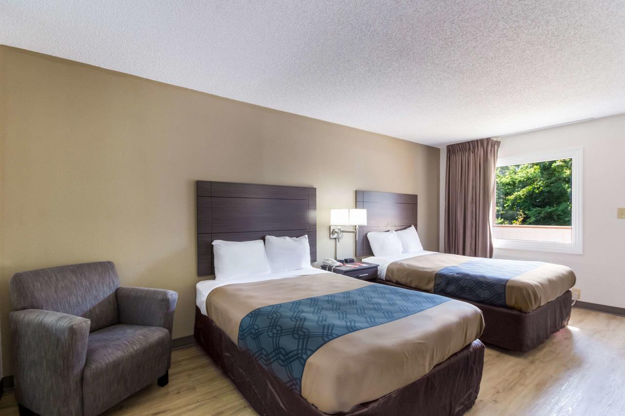 Econo Lodge Little Creek - thumb 1