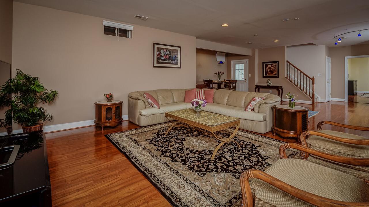 Furnished 2 Rooms Apartment For Short Or Long Term - thumb 9