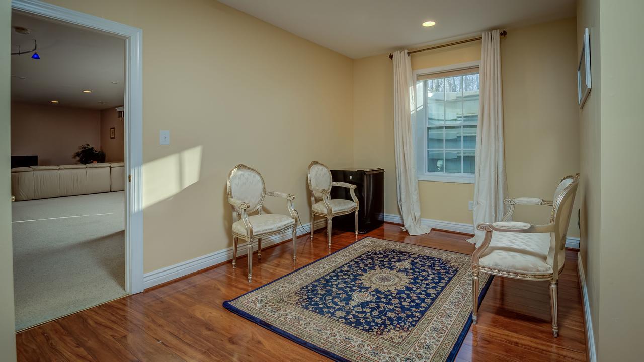 Furnished 2 Rooms Apartment For Short Or Long Term - thumb 16