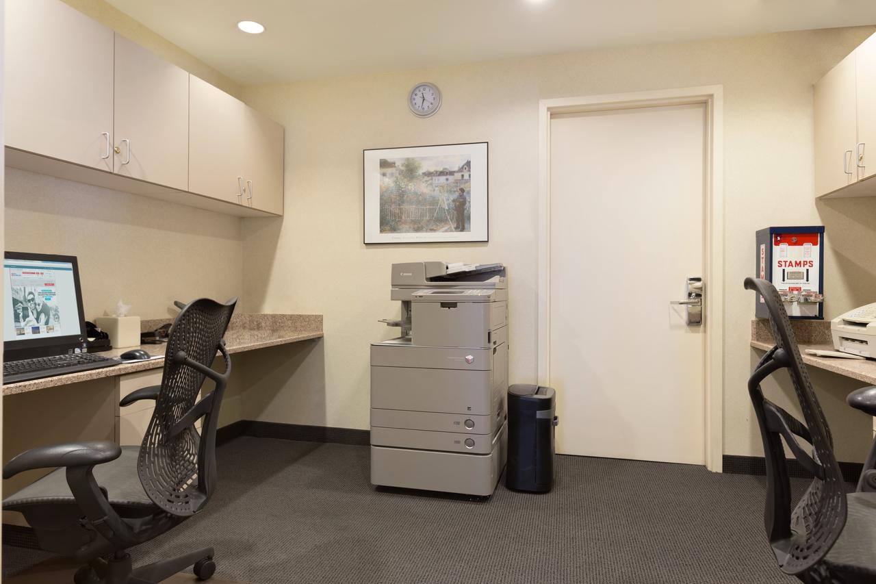 Hilton Garden Inn Fairfax - thumb 12