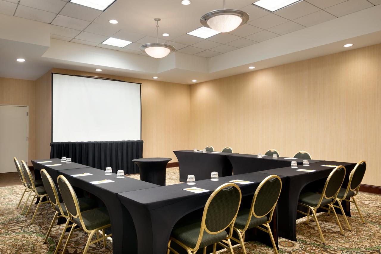 Hilton Garden Inn Fairfax - thumb 17