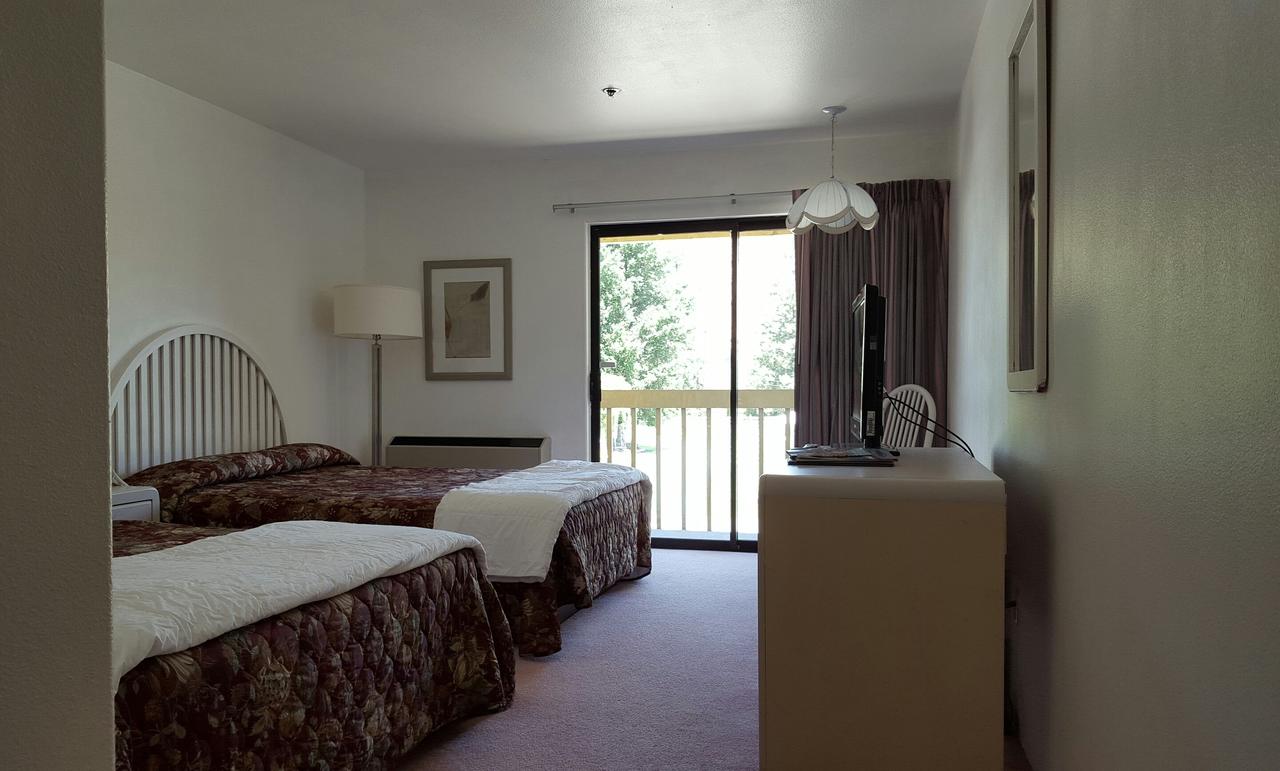 Wedge Mountain Inn - thumb 7