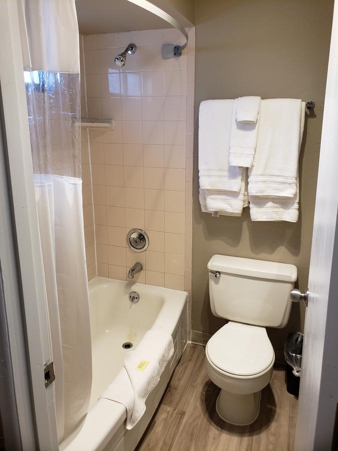 Yakima Valley Inn - thumb 8