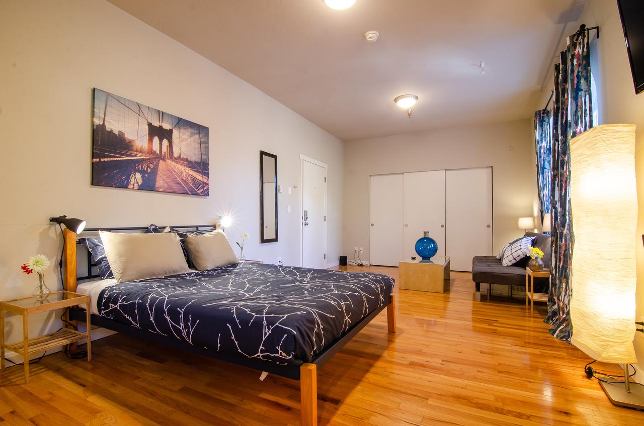 100 Yesler 511 - thumb 0