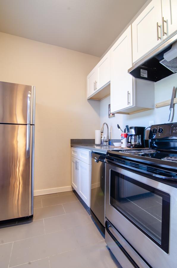 100 Yesler 511 - thumb 6