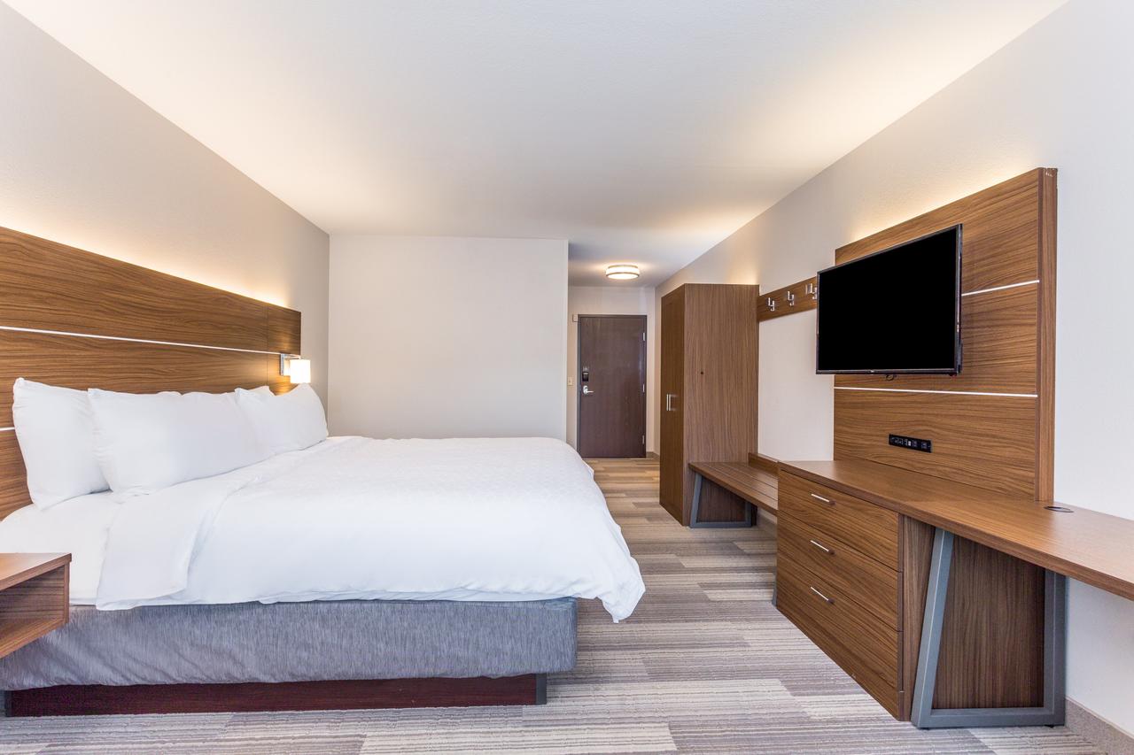 Holiday Inn Express Hotel & Suites Eau Claire North - thumb 12