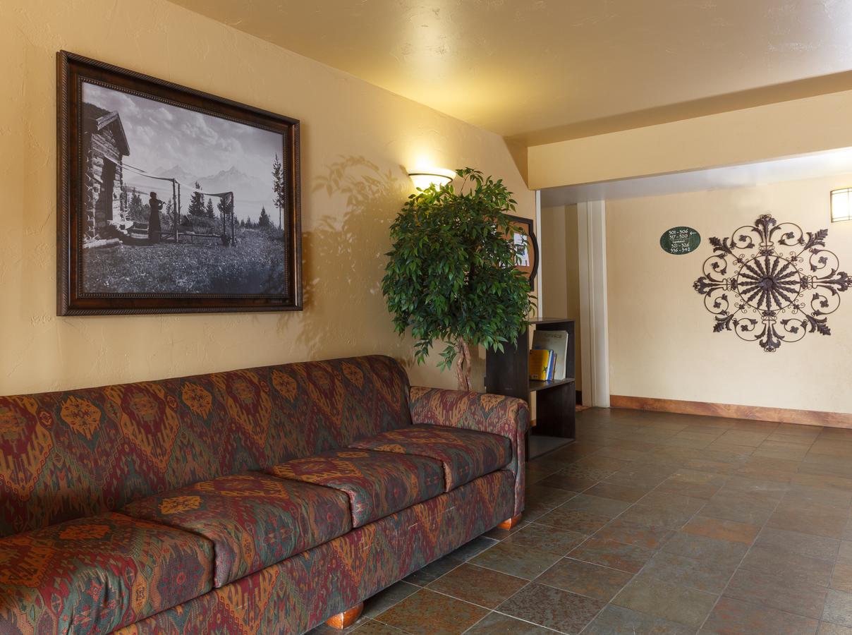 Elk Country Inn - thumb 32