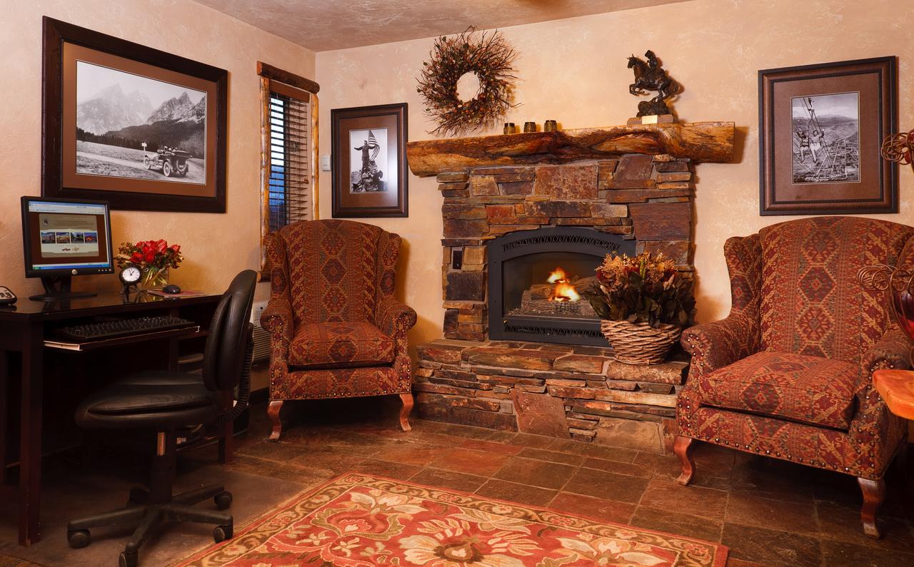 Elk Country Inn - thumb 36