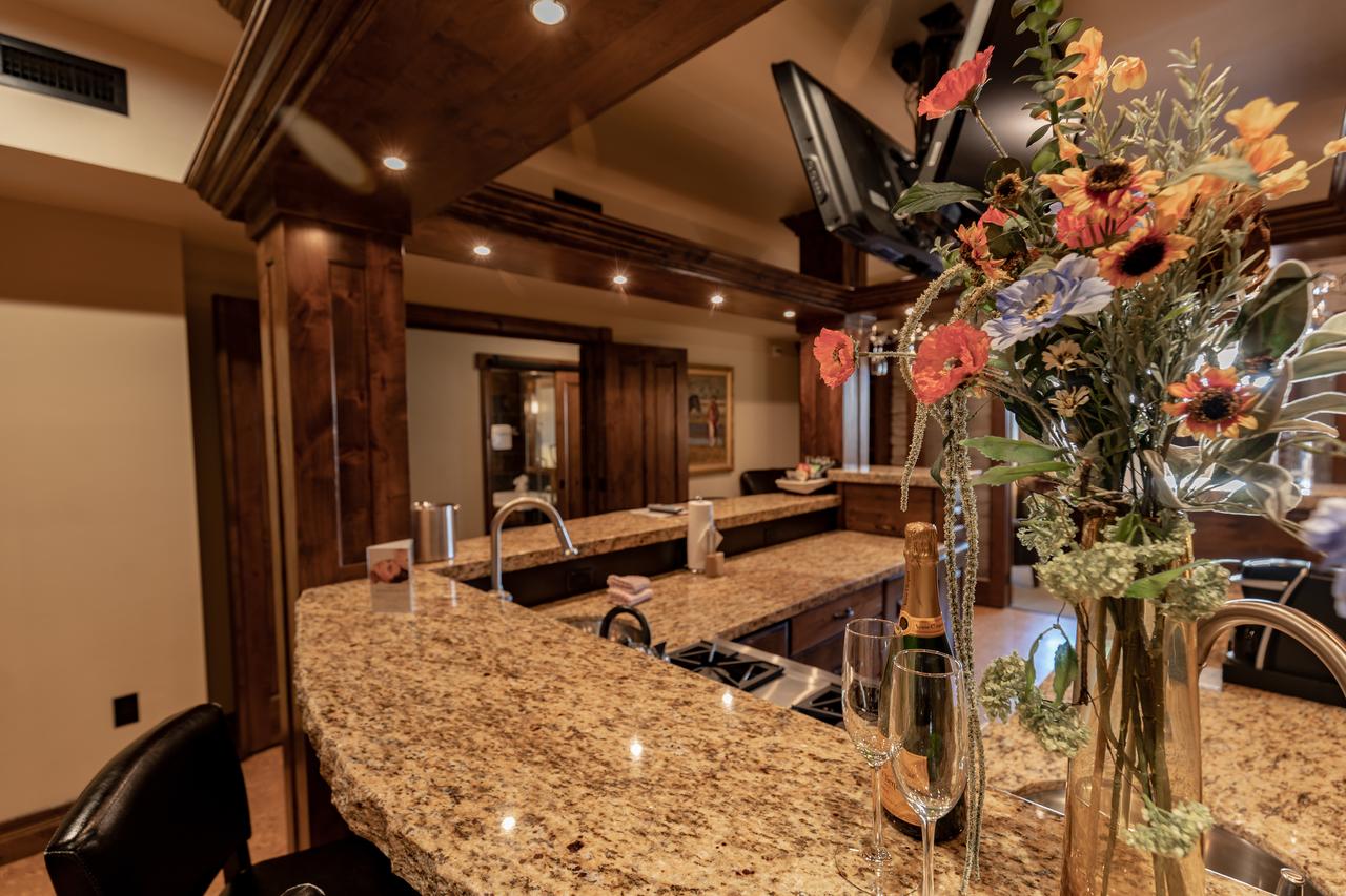 The White Buffalo Club - thumb 6