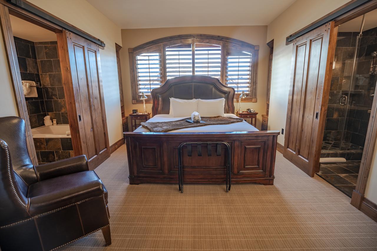 The White Buffalo Club - thumb 24