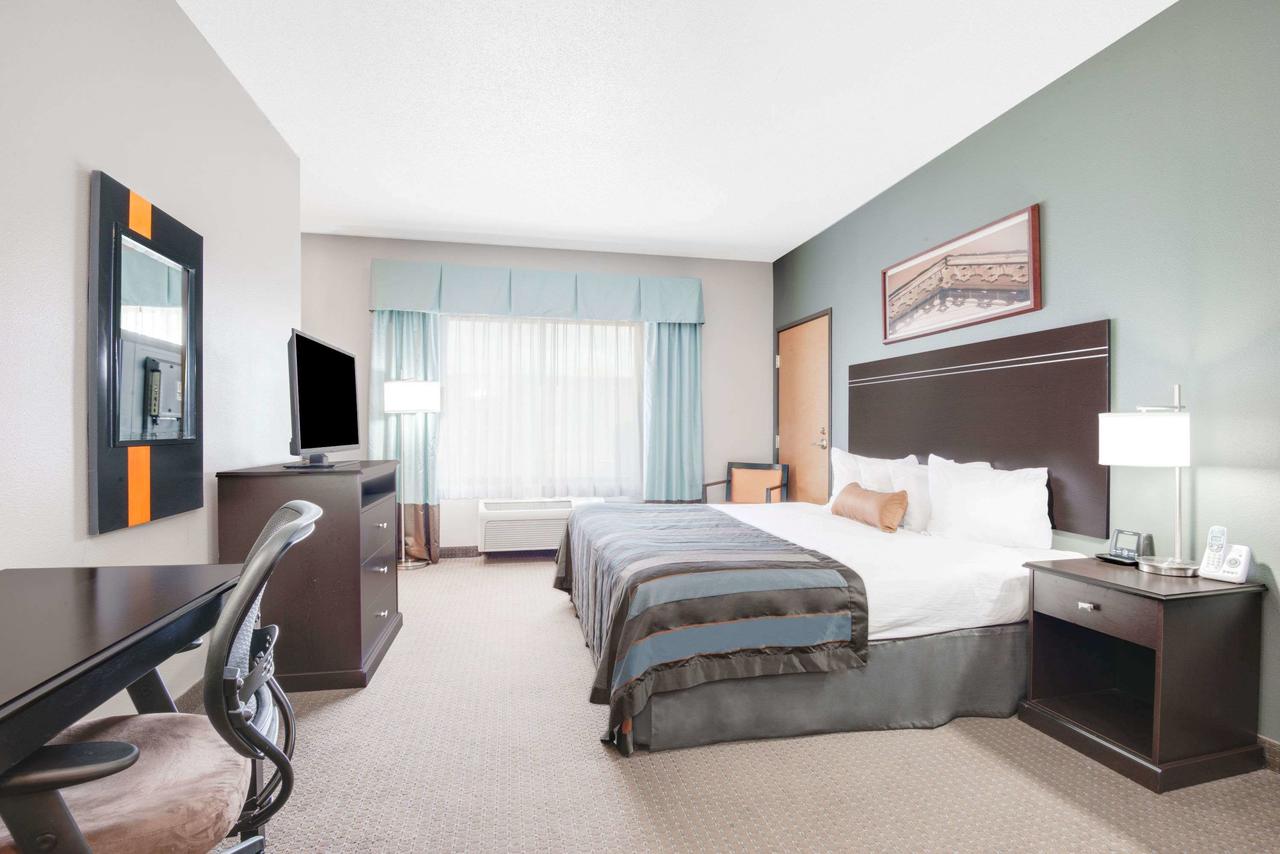 Wingate By Wyndham Gillette - thumb 36