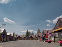 Booking Pinedale Accommodation Indiana