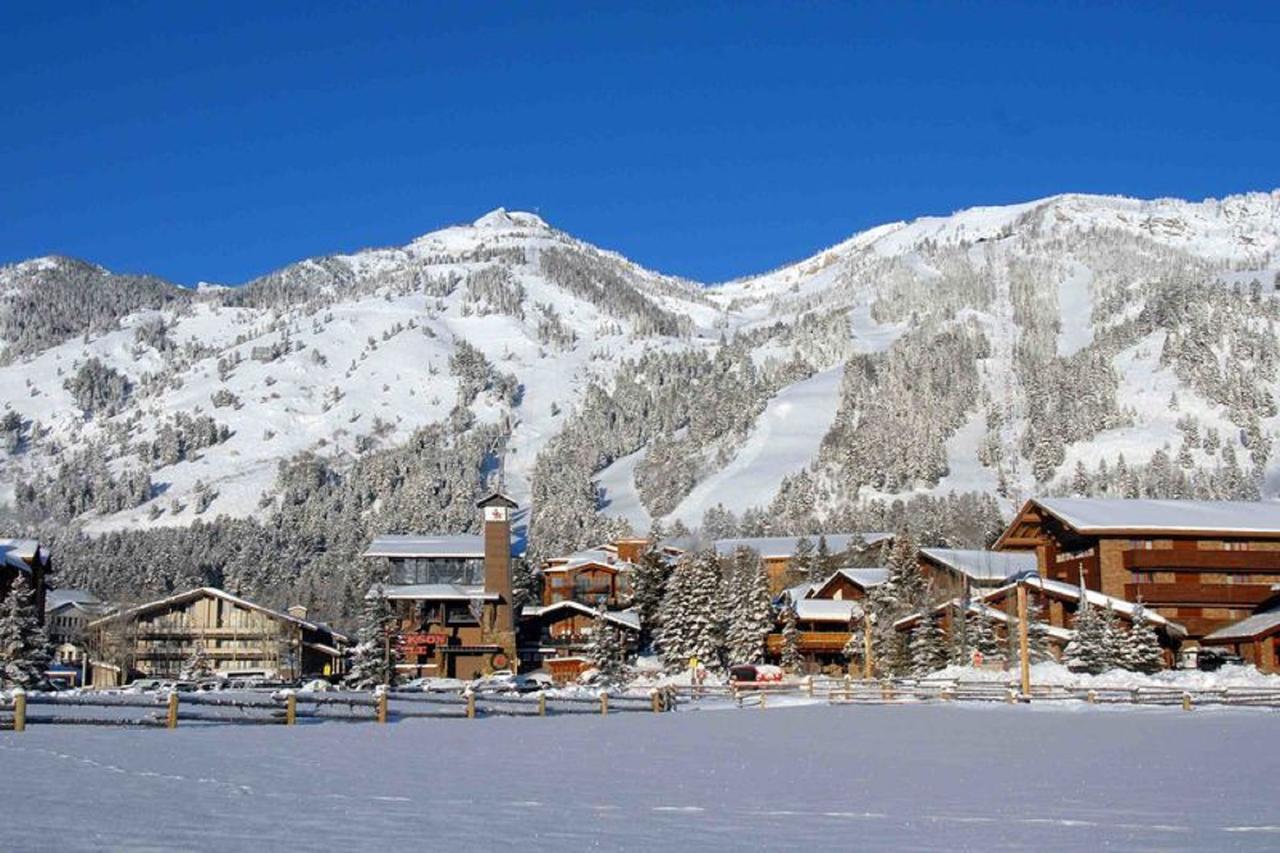 Jackson Hole Hideaway - thumb 2