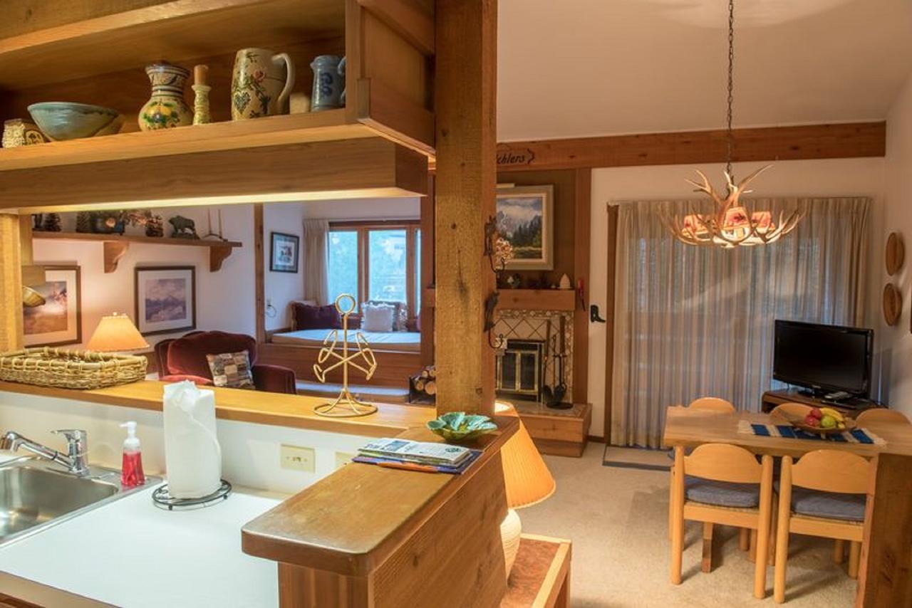 Jackson Hole Hideaway - thumb 10