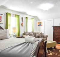 123 - Queen's Quarters - Accommodation Indiana