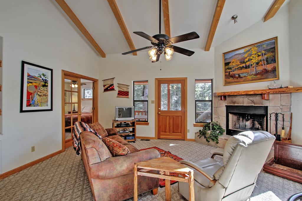 'Copper Top' Charming 2BR Cloudcroft Cabin! - thumb 3