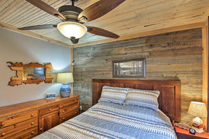 'Cozy Cottage' With Dock & Patio By Indiana Beach