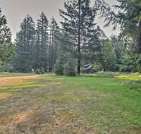 'Log Cabin' Cozy 1BR Packwood Cabin with Mtn Views! - Accommodation Indiana