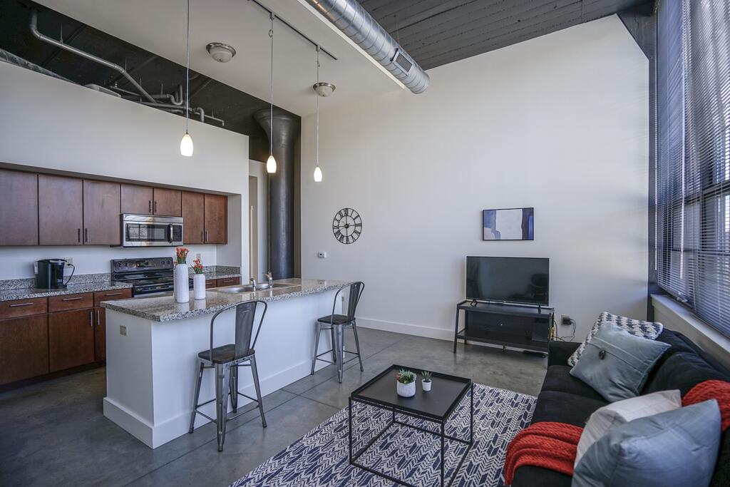 1 BR And 2 BR Apt Near Downtown By Frontdesk - thumb 2