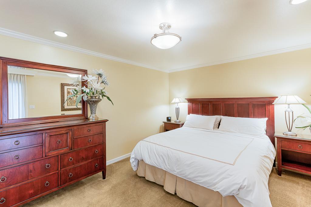 1-Bedroom Condo Near Trails - thumb 1