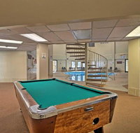 1303 - Platinum Ski Suite- 300 SF Sleeps 4 - Accommodation Indiana