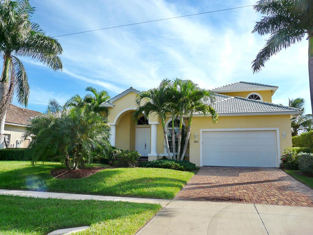 1611 Almeria Court - thumb 0