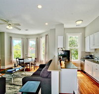 2 Bedroom Renovated Townhouse in Downtown Savannah - Accommodation Indiana