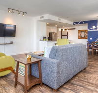 2BR at West 7th Street - Accommodation Indiana