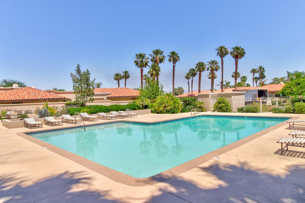 3 Bedroom Condo, 9th Hole Nicklaus Priva - thumb 1