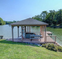 4 Bed 4 Bath Vacation home in Mineral - Accommodation Indiana