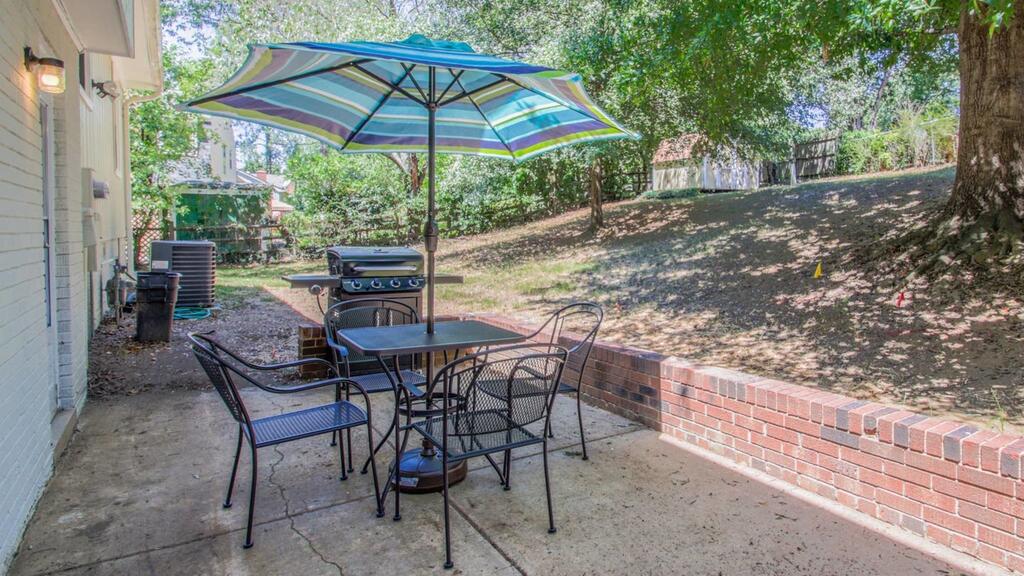 4 Bedroom, Nightingale Lane - thumb 0