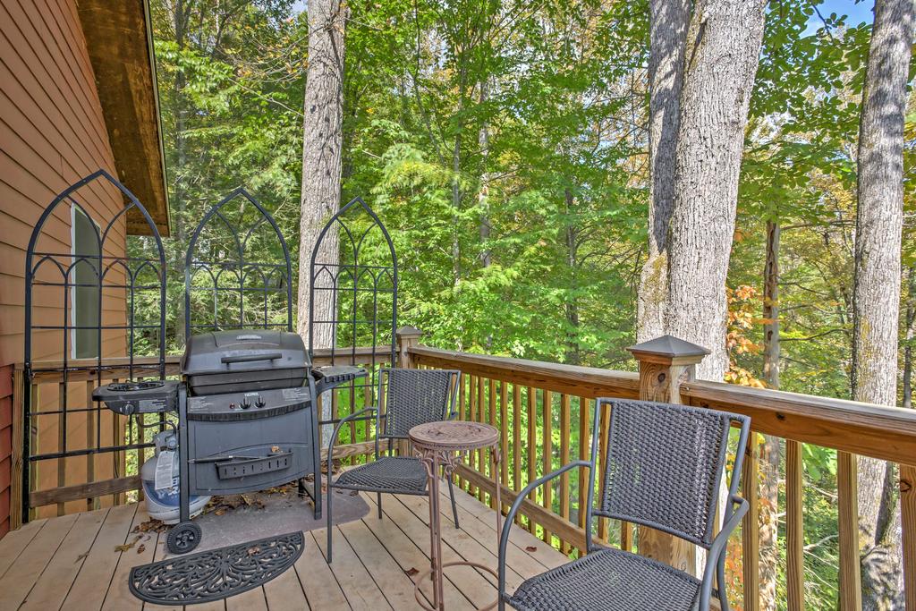 4BR Waynesville House With Decks And Hot Tub! - thumb 2