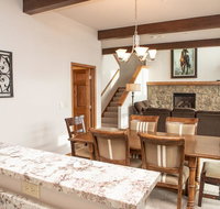 6 Chambertin Townhomes Townhouse - Accommodation Indiana