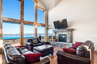 7 Bed 5 Bath Vacation home in Fish Haven Accommodation Indiana