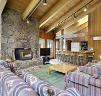 Alpine Meadows Mineral Springs Getaway - Accommodation Indiana