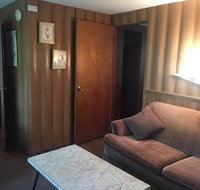 Amber Lantern One-Bedroom Cottage - Accommodation Indiana