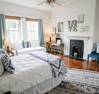 Apartment D  Beautiful, Historic Downtown Studio Apt D - Accommodation Indiana