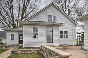 Authentic Dairy Farm Retreat In Amish Country