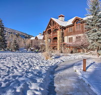 Avon Lodge Condo at Mtn Base with Hot Tub & Pool! - Accommodation Indiana