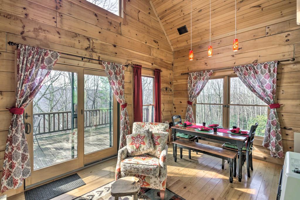 Beech Mountain Cabin W/ 180Â° Views - Near Hiking! - thumb 1