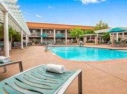 Best Western Plus Hilltop Inn