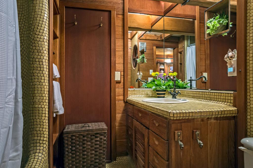 Boat House At Miramar Beach- Lower Unit - thumb 3