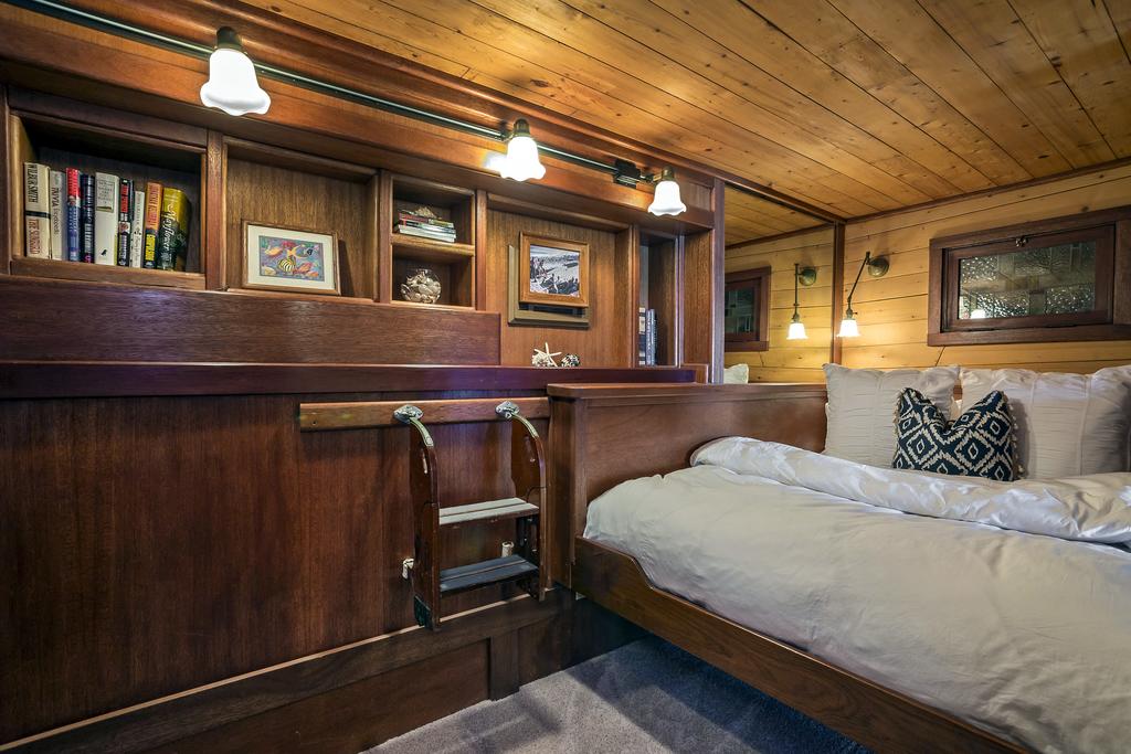 Boat House At Miramar Beach- Lower Unit - thumb 2