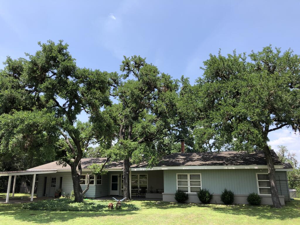 Bootleggers Tavern - thumb 0